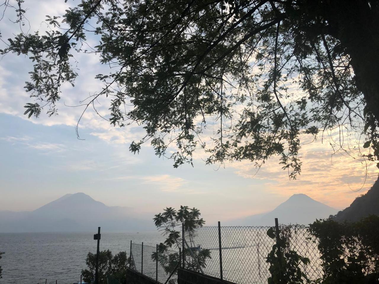 The Paradise Of Atitlan Suites - Free Breakfast Supplies Panajachel Kültér fotó