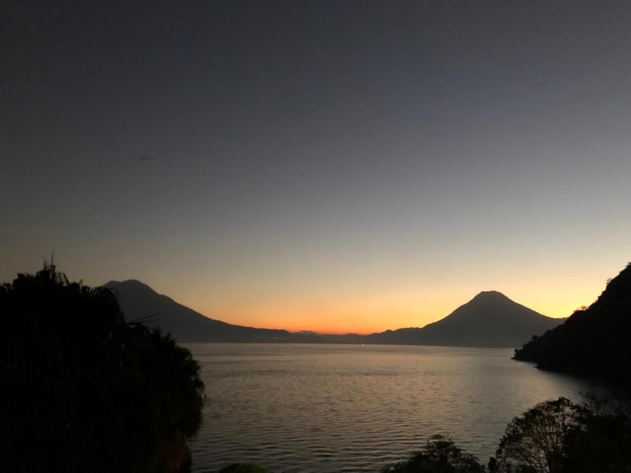 The Paradise Of Atitlan Suites - Free Breakfast Supplies Panajachel Kültér fotó